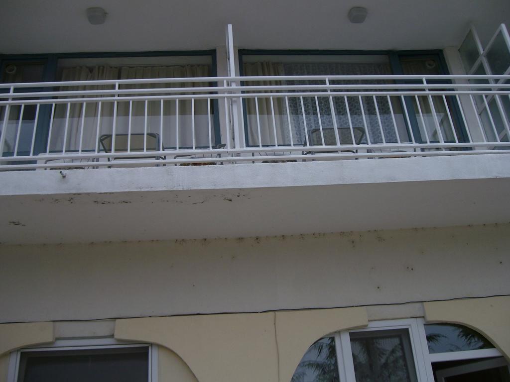 Hotel Phoenix 克兰内沃 外观 照片