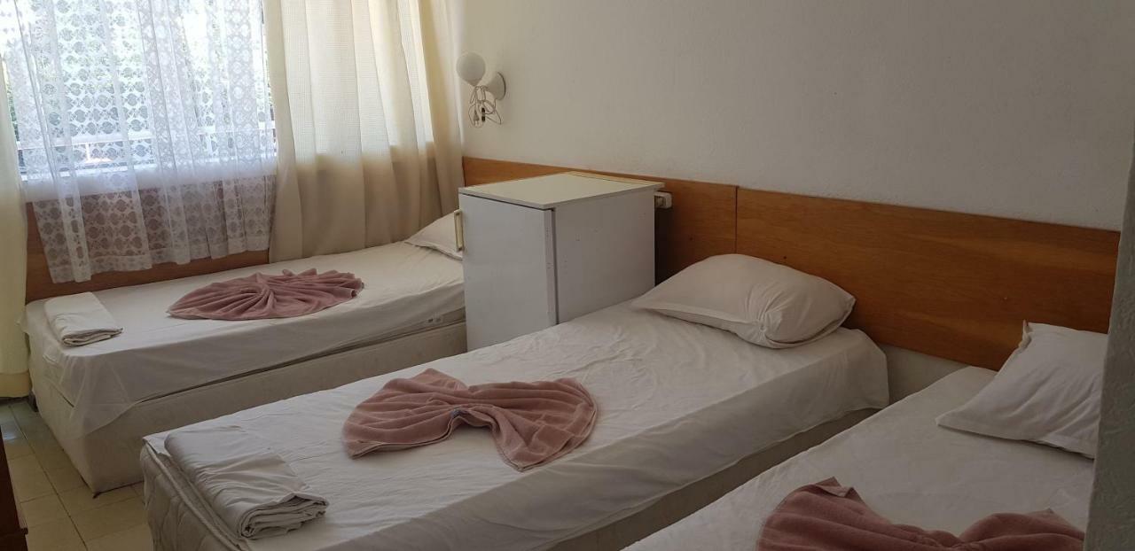 Hotel Phoenix 克兰内沃 外观 照片